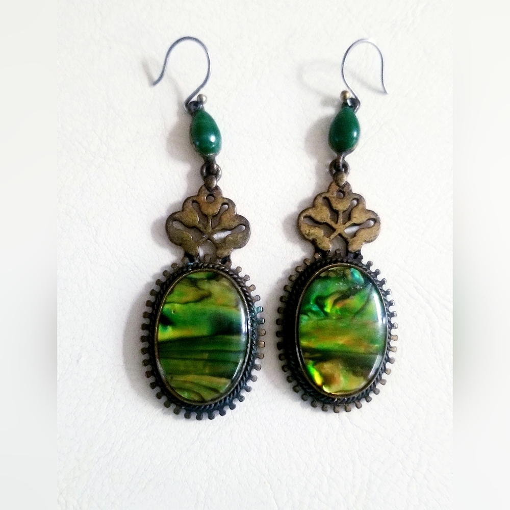 Elegant Vintage Green and Gold Earrings